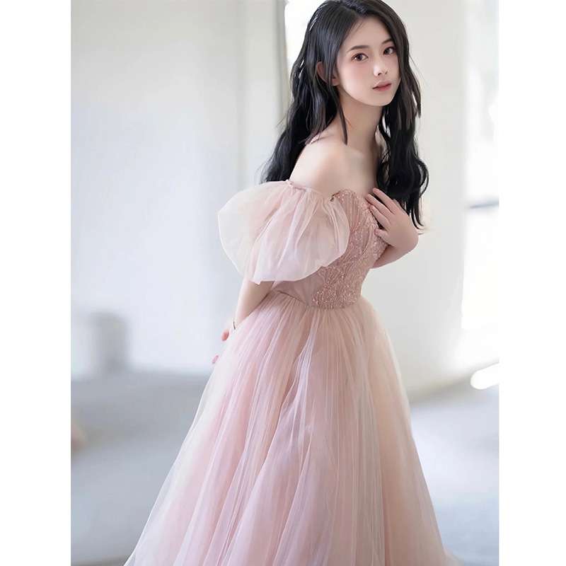 カラードレス 優美なチュールレース オフショルダードレス