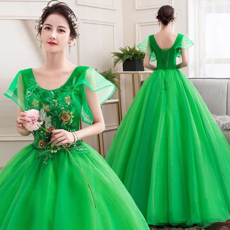 カラードレス 花刺繍チュールのプリンセスドレス