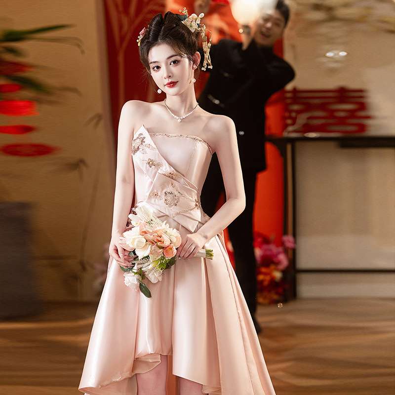 カラードレス 優美な花びら舞う 非対称デザインドレス