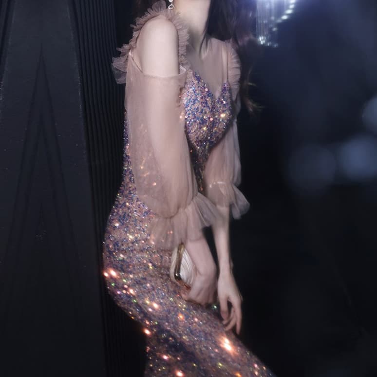 カラードレス きらめき輝く星空のような美しさ