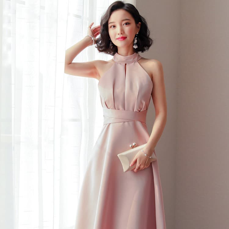 カラードレス 上品なホルターネック シンプル ミディ丈ドレス