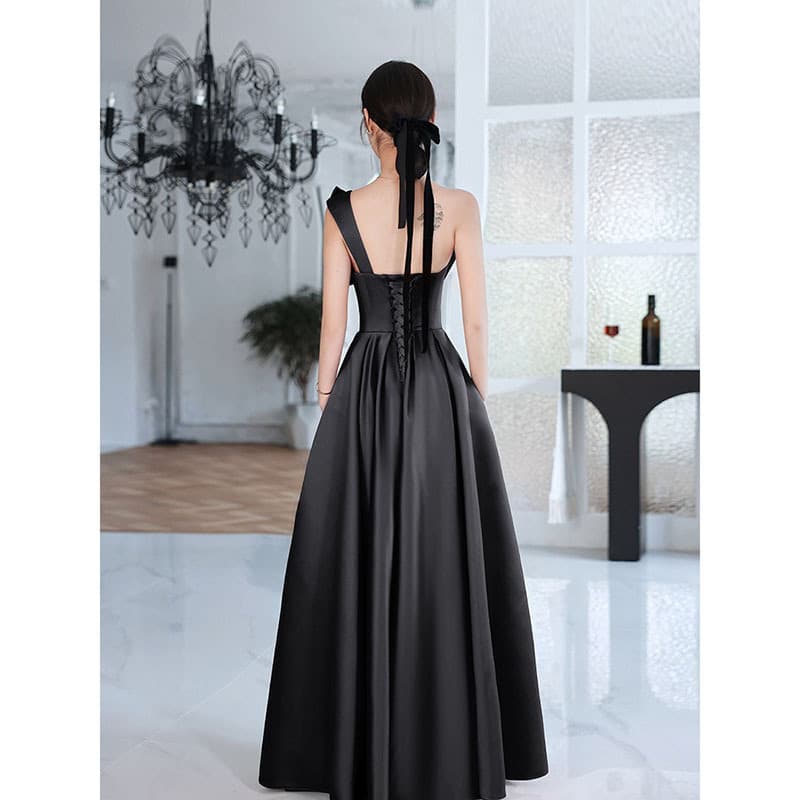 カラードレス リボンモチーフ デザイン ウェディングドレス