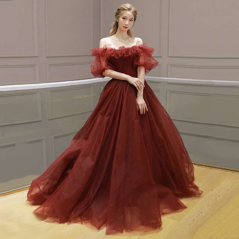 カラードレス 優美なチュールのオフショルダープリンセスドレス