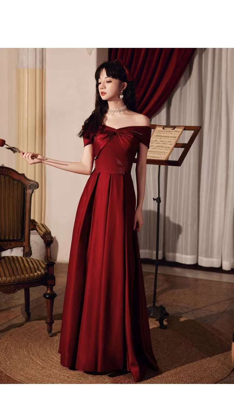 カラードレス オフショルダープリンセスラインドレス