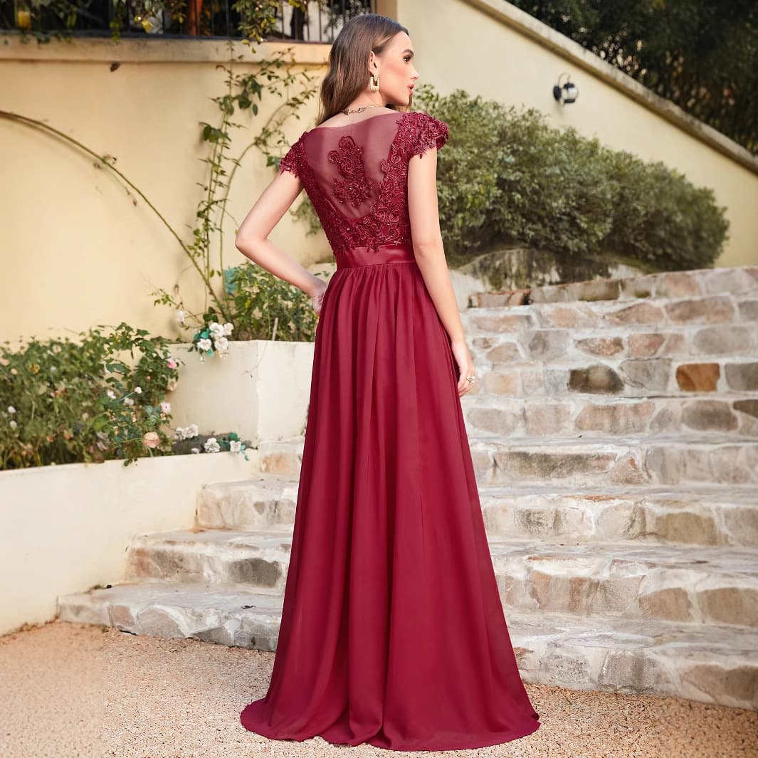 カラードレス カラードレス 花嫁の憧れ 贅沢レース長袖ドレス