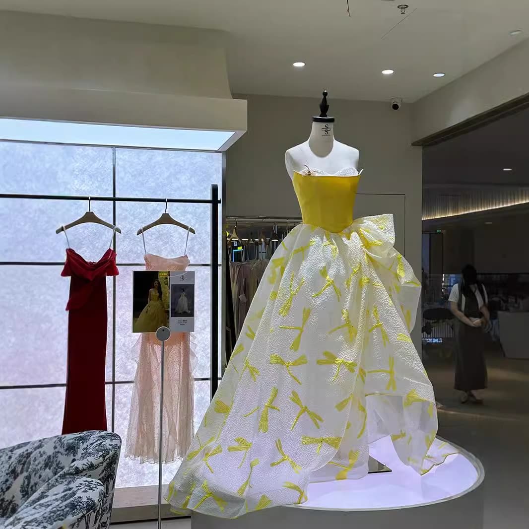 カラードレス 優雅な蝶々が舞う姫系ドレス