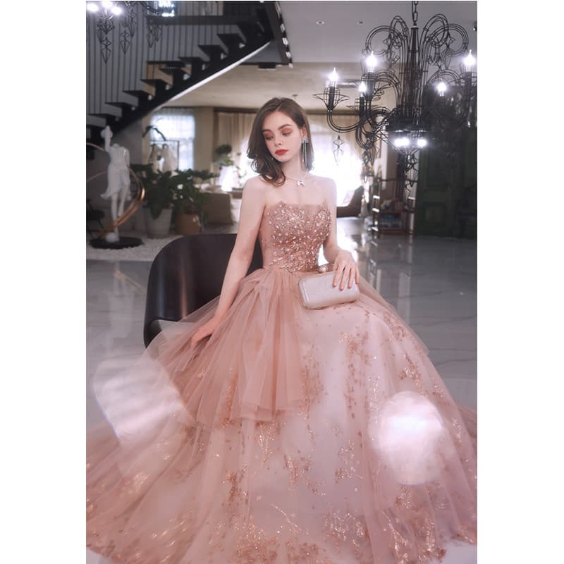 カラードレス キラめき舞う優雅なチュールドレス