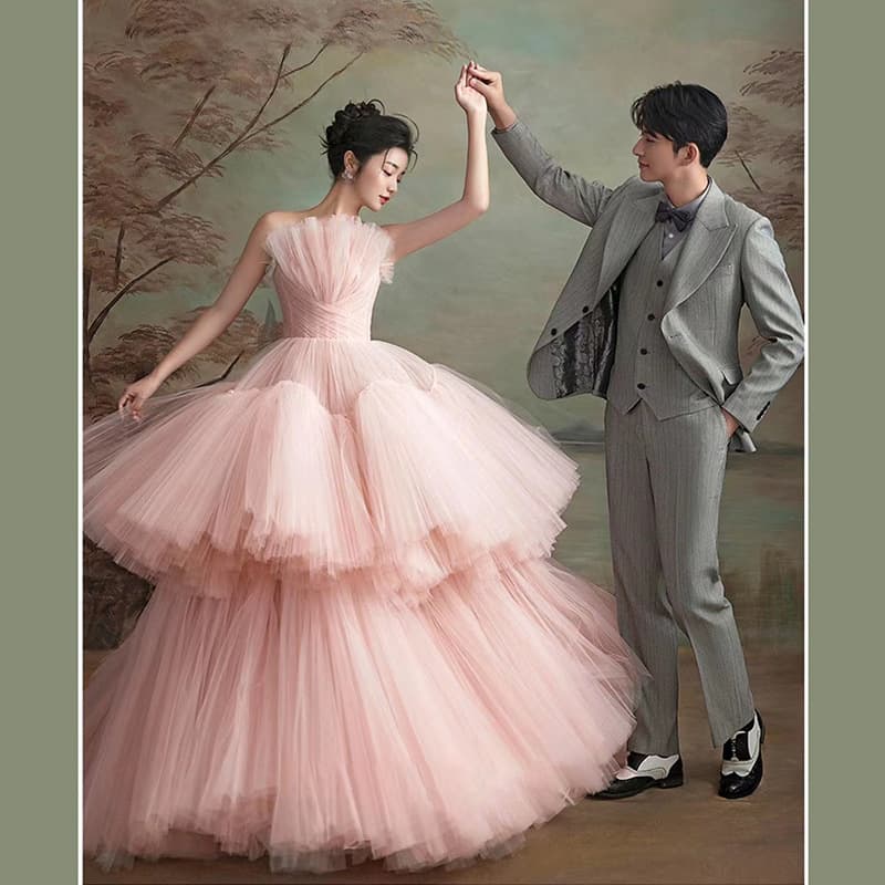 カラードレス 大輪のチュールレイヤードドレス