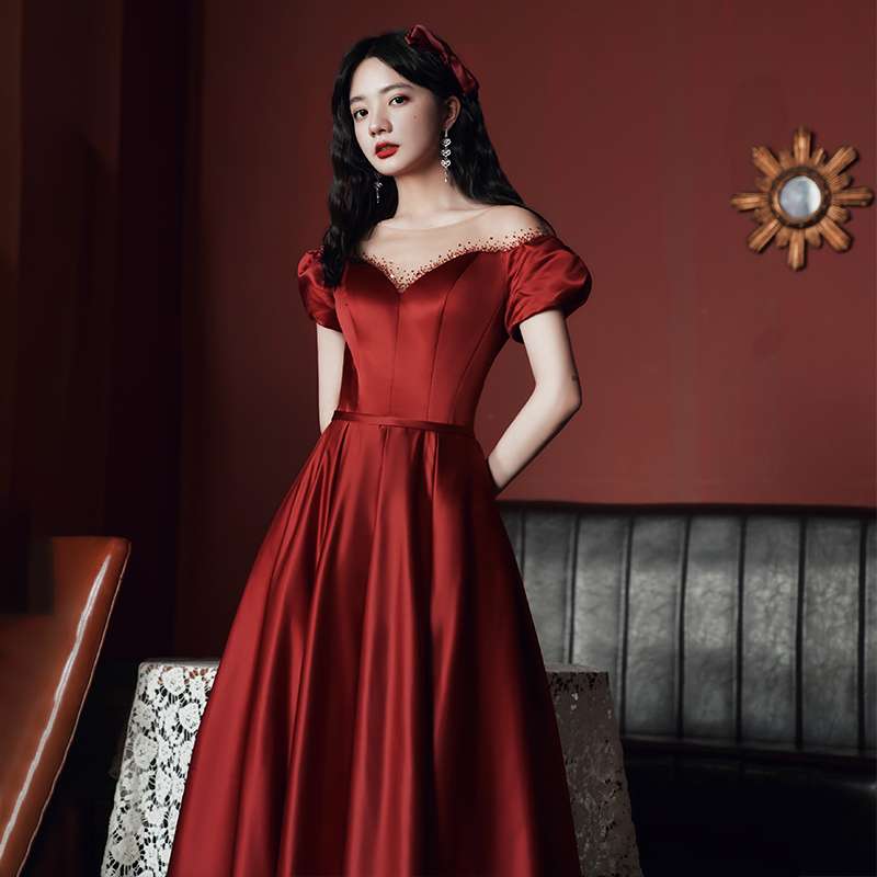 カラードレス オフショルダープリンセスラインドレス