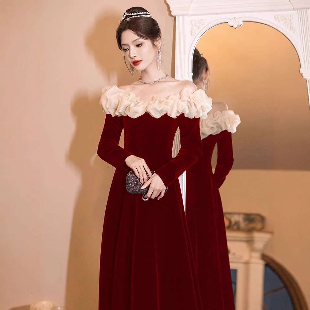 優美なラッフルネックベルベット調カラードレス