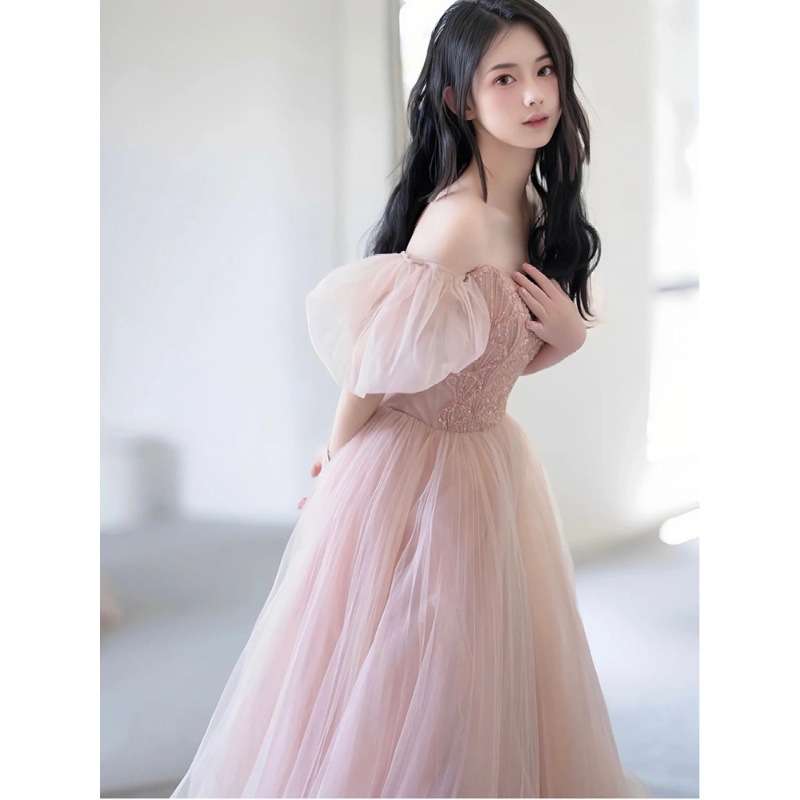 カラードレス 優美なチュールレース オフショルダードレス