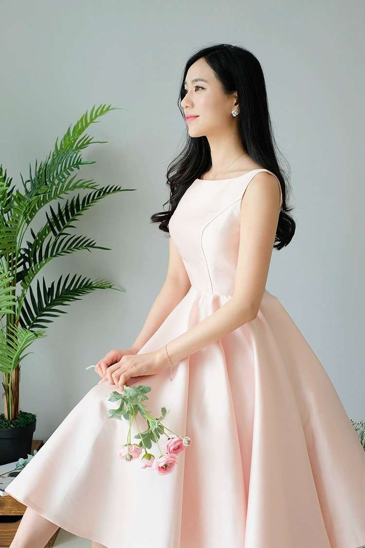 カラードレス シンプル優美な姫様ドレス