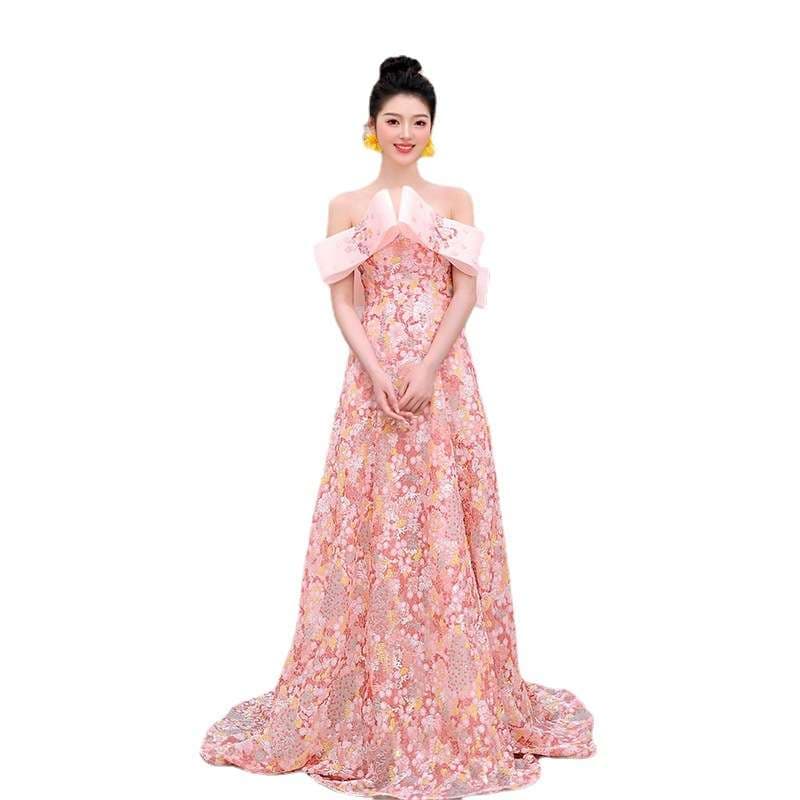 カラードレス 光沢が美しい 花飾り付きリボンドレス