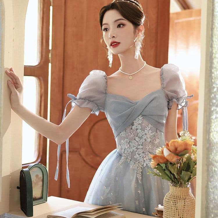 カラードレス 優美な蝶々舞う姫様スタイルドレス