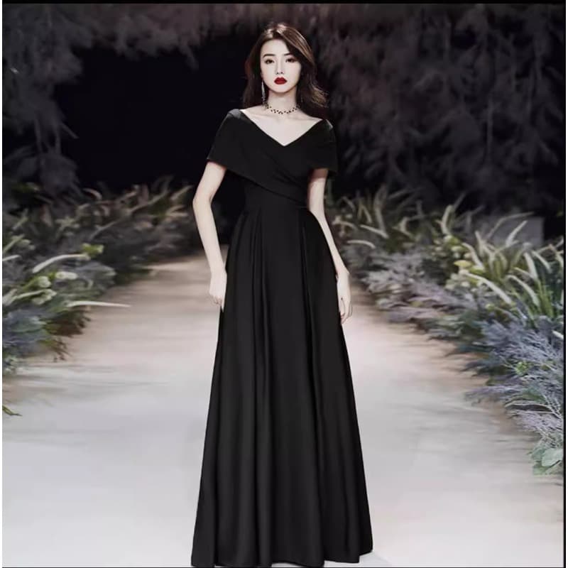 カラードレス 優美なドレープラインが魅せる華やかロングドレス